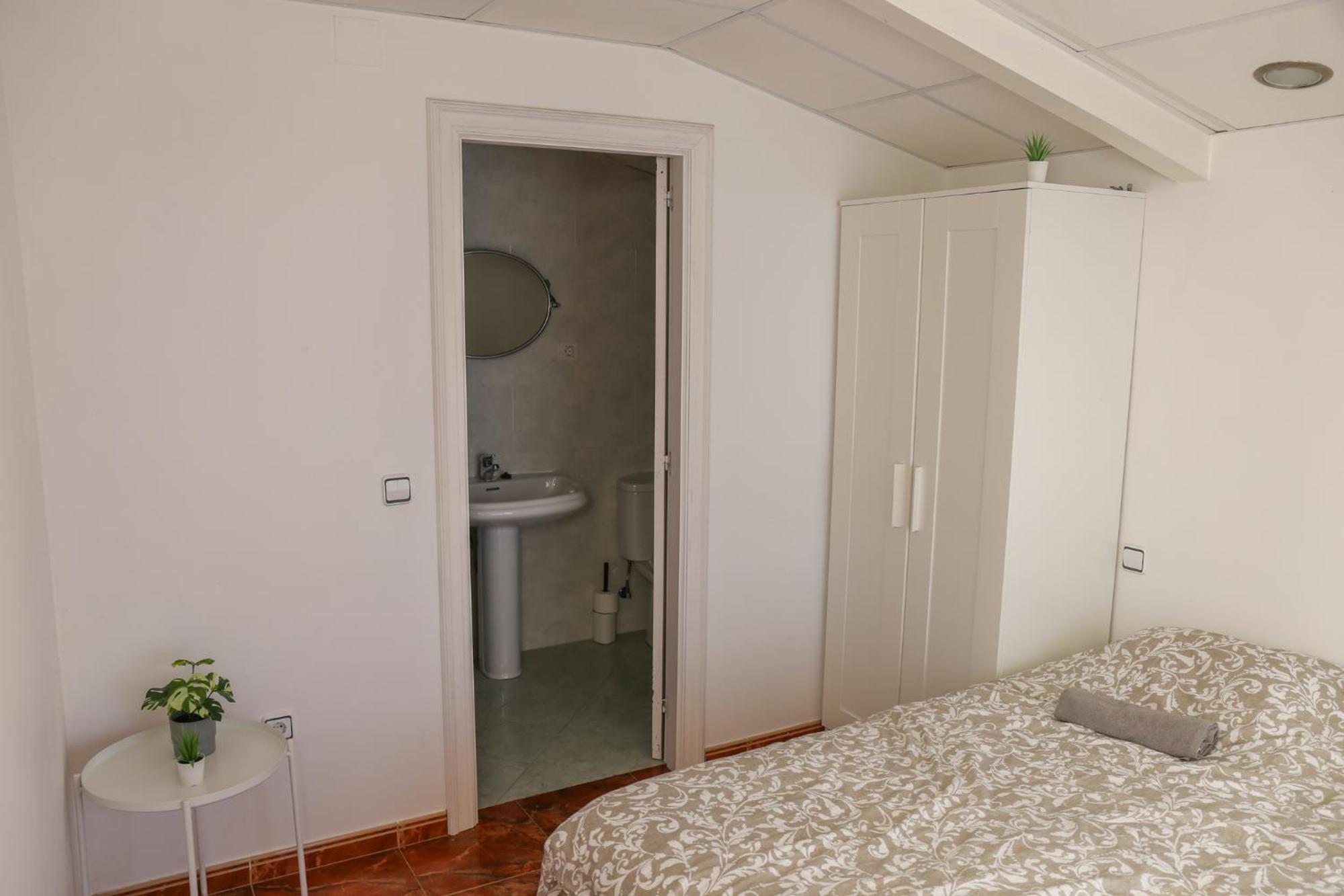 Beachfront Surf & Holiday House, Charming & Quiet Villarrube Esterno foto
