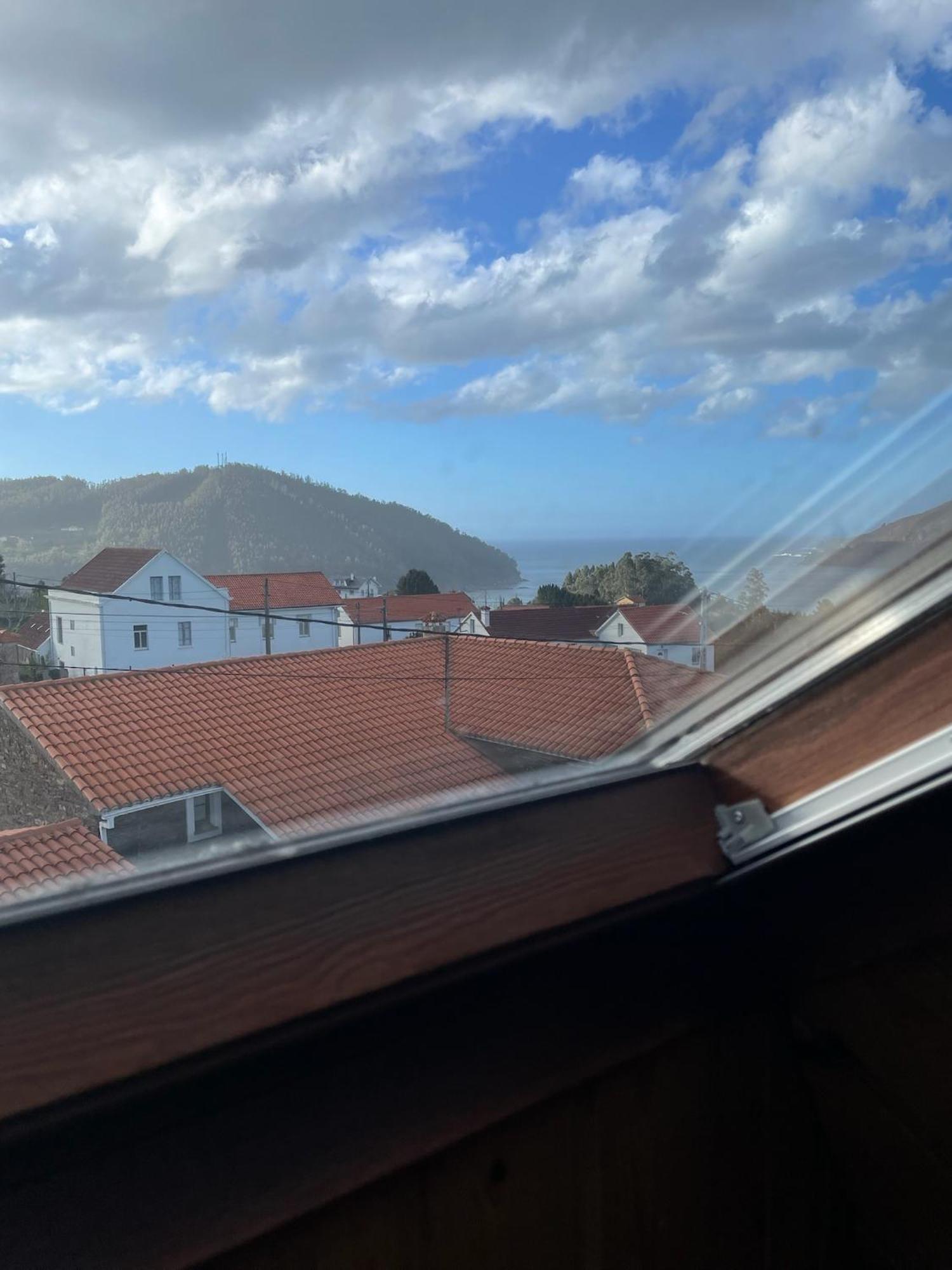 Beachfront Surf & Holiday House, Charming & Quiet Villarrube Esterno foto