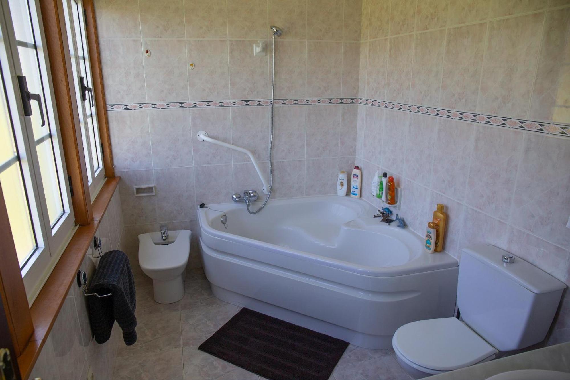 Beachfront Surf & Holiday House, Charming & Quiet Villarrube Esterno foto