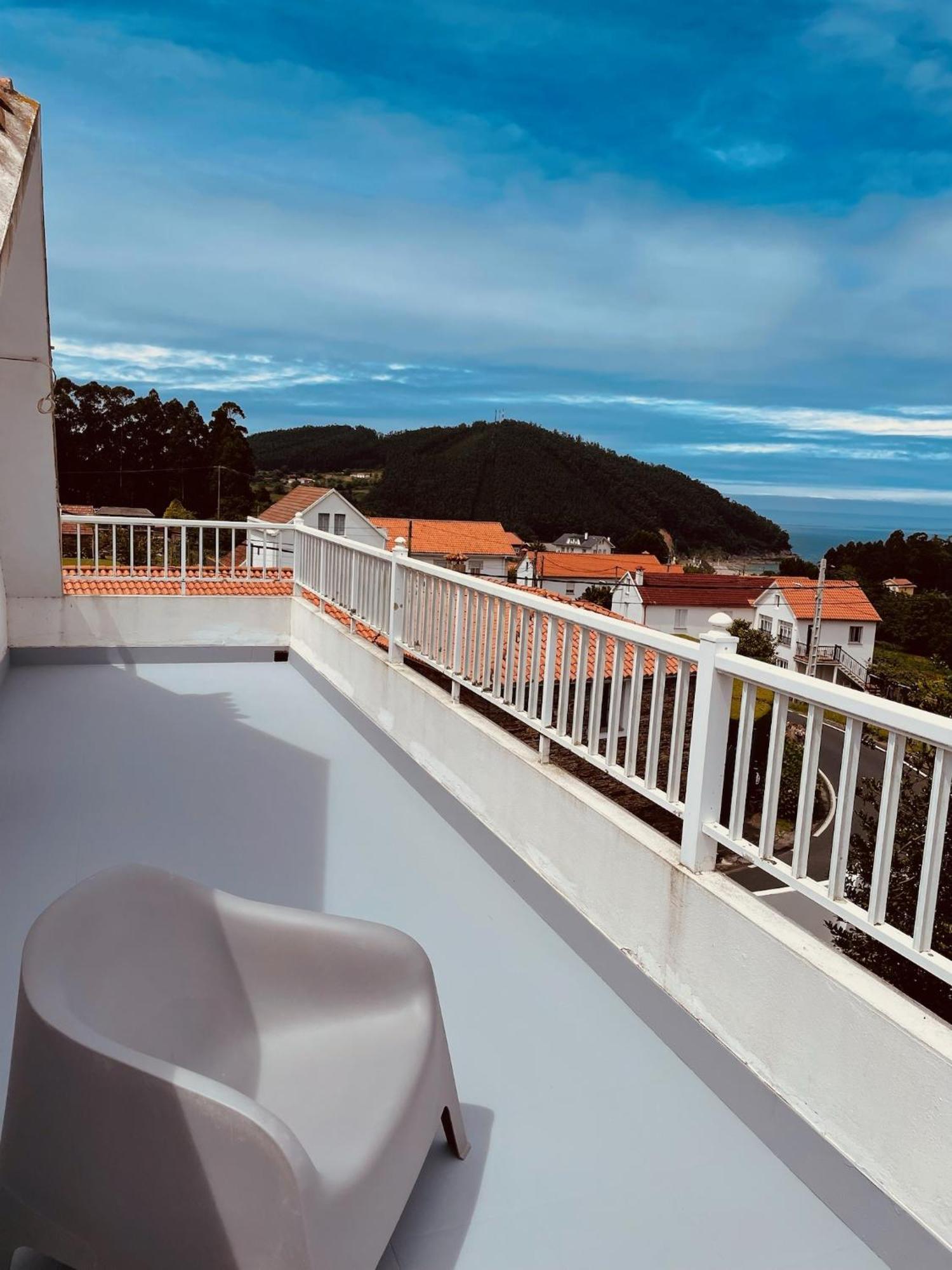 Beachfront Surf & Holiday House, Charming & Quiet Villarrube Esterno foto