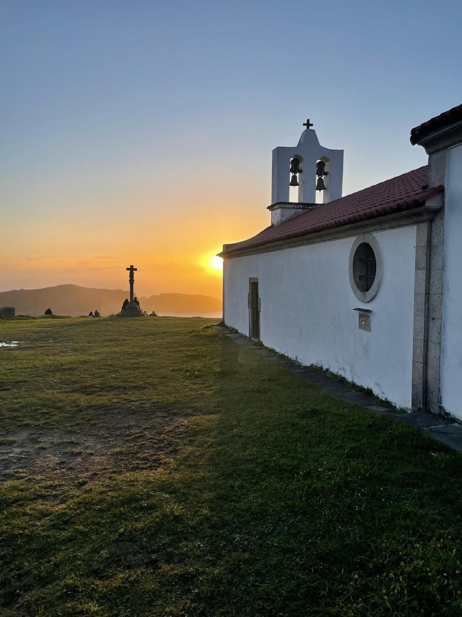 Beachfront Surf & Holiday House, Charming & Quiet Villarrube Esterno foto
