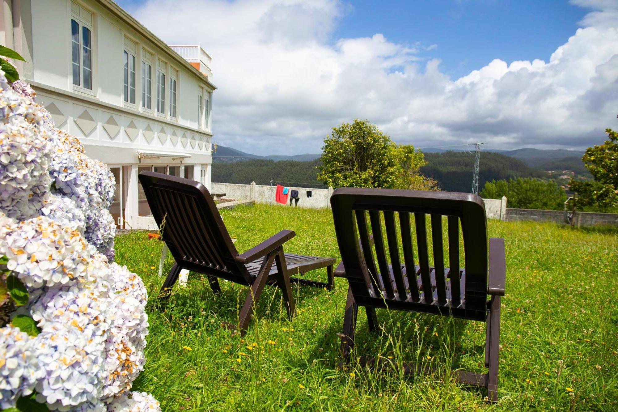 Beachfront Surf & Holiday House, Charming & Quiet Villarrube Esterno foto